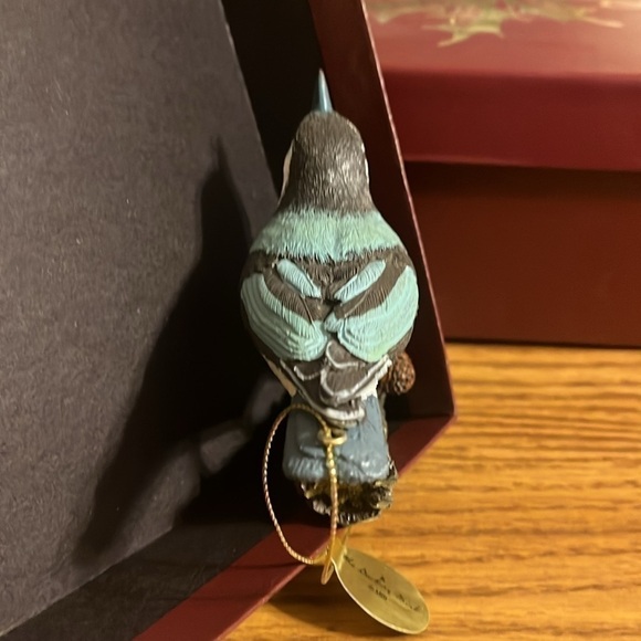 The Danbury mint Christmas ornament - nut hatch Bird - Picture 2 of 5